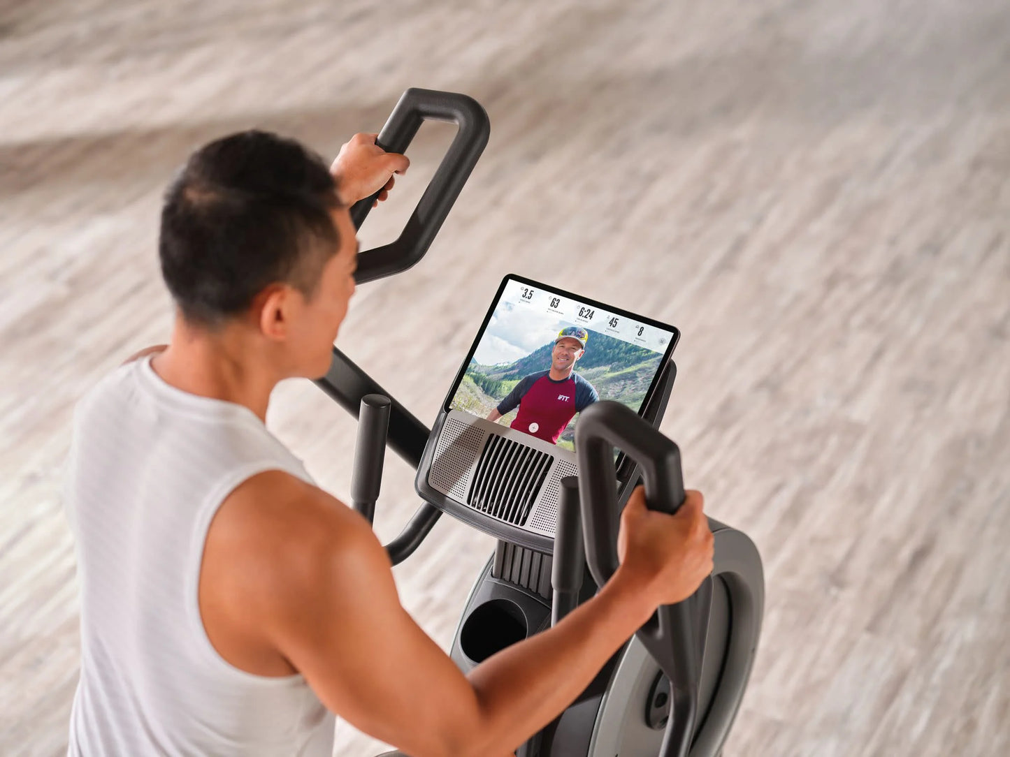 PFEL07523 Trainer Elliptical Machine with Built-In Speakers